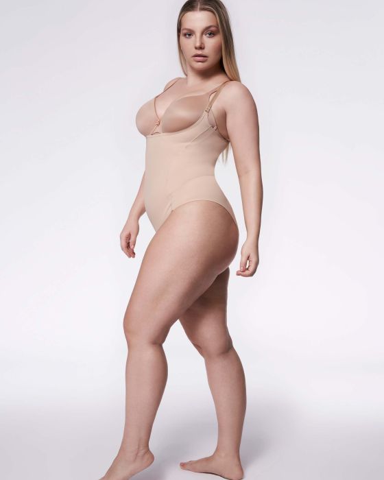 Body pod biust 219 wyszczuplające